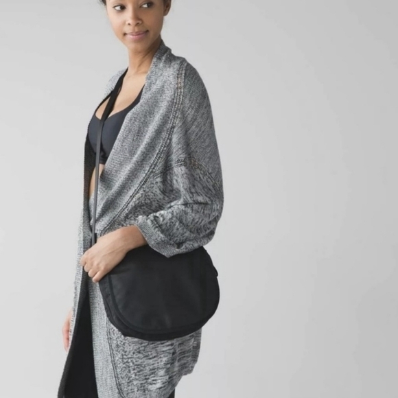 Lululemon Breeze Easy Wrap Heathered Light Grey / Heathered Deep Coal Size XS/S - Picture 2 of 10